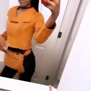 Meet your Posher, Luna